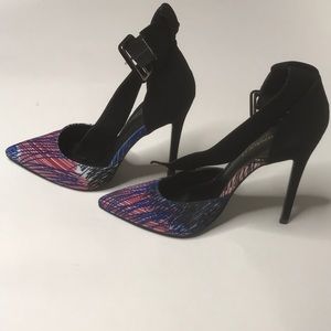 Red & Blue Strap Heels 💕